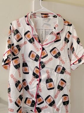 She & Show Champagne Bottle Print Pajama Set - White & Pink